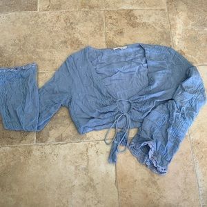 URBAN OUTFITTERS pale blue flowy sleeve cropped long sleeve